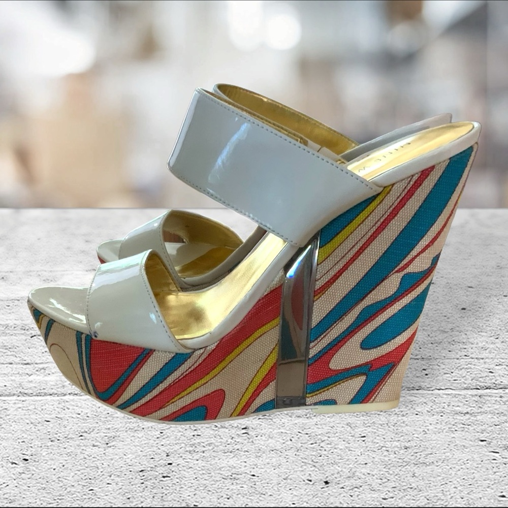 Nine West Pit Crew Wedges EUC Retro Acrylic Wedges Size 8M